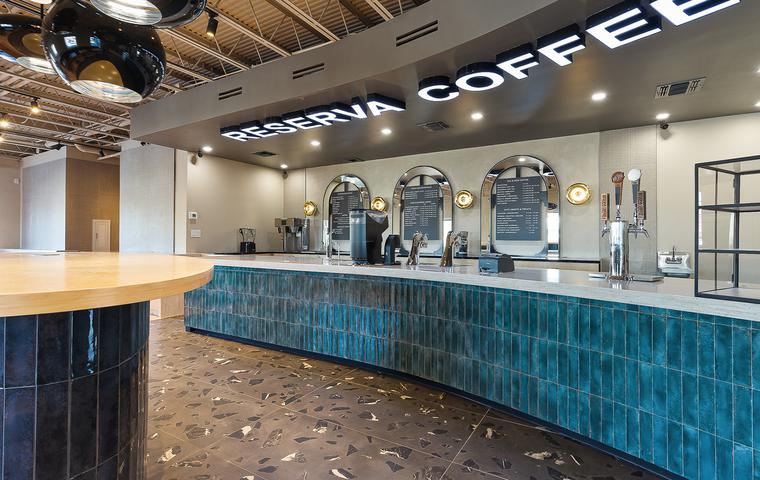 Une rencontre de styles pour une pause café originale